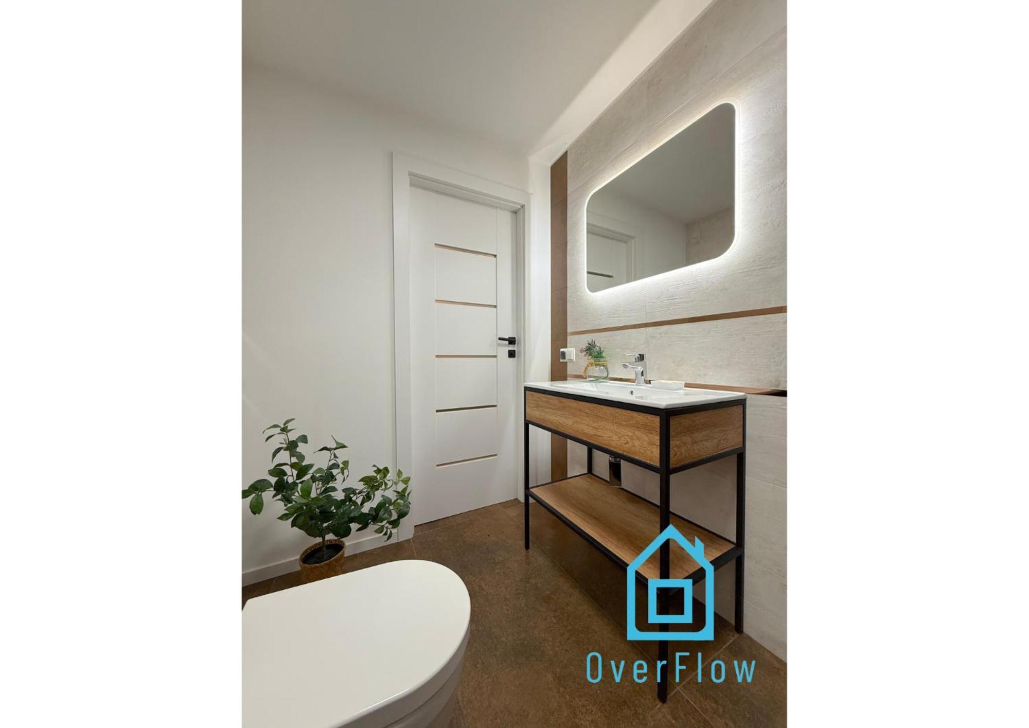 Apartment Break- Spacious With Jacuzzi- Tranquil Escape 15 Minutes To The Sea And Center Borkowo (Gdansk)